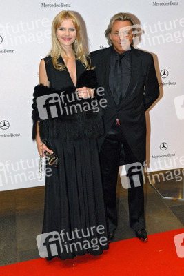 Otto Kern, Naomi Valeska Salz