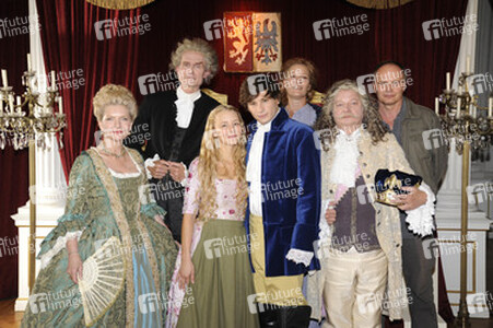Rita Feldmeier, Piet Klocke, Luisa Wietzorek, Jaime Ferkic, Suzanne von Borsody, Dieter Montag, Bodo Fürneisen