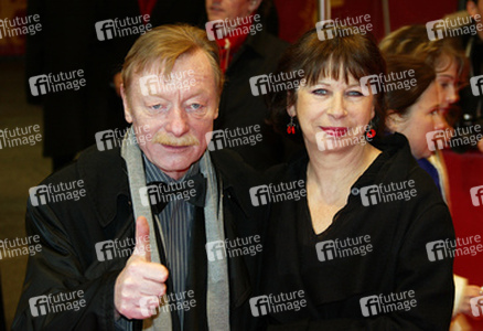 Otto Sander, Monika Hansen