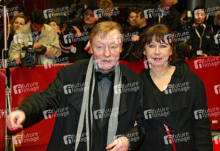 Otto Sander, Monika Hansen