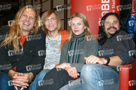 Uwe Hassbecker, Ritchie Barton, Anna Loos, Jacki Reznicek