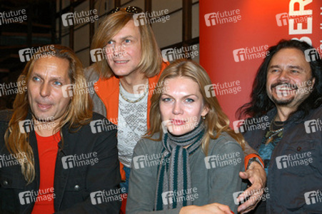 Uwe Hassbecker, Ritchie Barton, Anna Loos, Jacki Reznicek