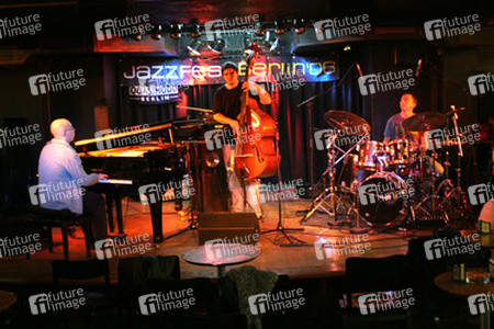 Marcin Wasilewski, Slawomir Kurkiewicz, Michal Miskiewicz