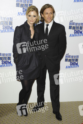 Emilia Fox mit Begleitung