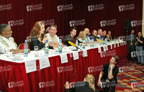 Herb Jefferson jr., Suzie Plakson, Mark Allan Shepherd, Robert Hall, Bobbi Sue Luther, Scott L. Schwartz, Scott MacDonald, Vaughn Armstrong, William Jones, Casey Biggs