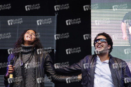 Cassandra Steen, Adel Tawil