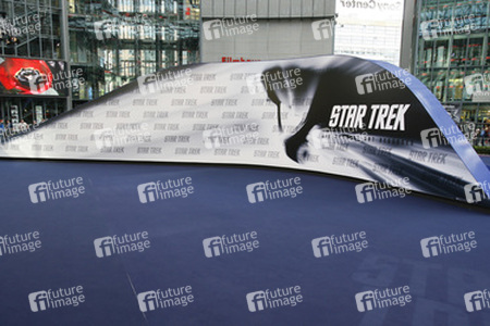 Star Trek Dekoration vor dem CineStar Kino