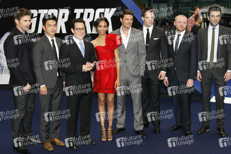 Eric Bana, John Cho, J.J. Abrams, Zoe Saldana, Karl Urban, Chris Pine, Simon Pegg, Zachary Quinto