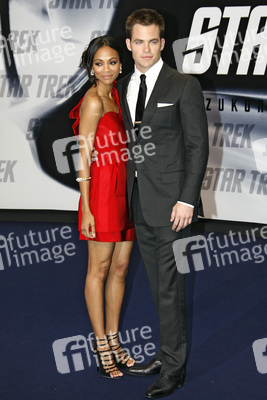 Zoe Saldana, Chris Pine