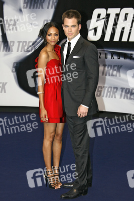 Zoe Saldana, Chris Pine