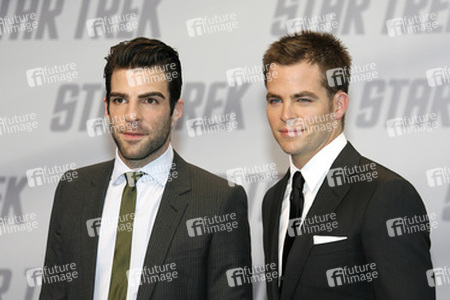 Zachary Quinto, Chris Pine