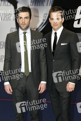 Zachary Quinto, Chris Pine