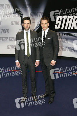 Zachary Quinto, Chris Pine