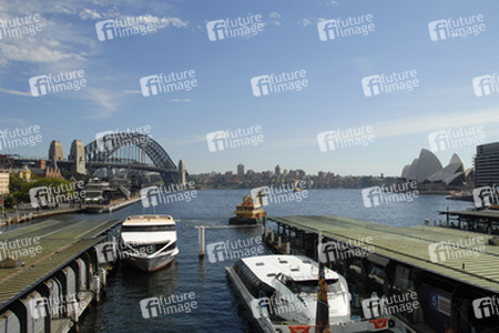 Sydney Opera House, Sydney Harbour Bridge