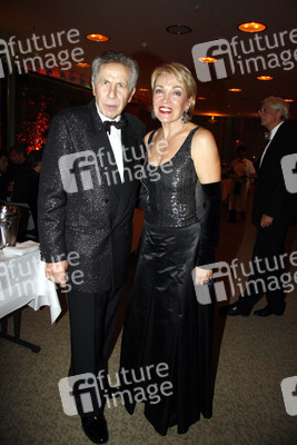 Otfried Laur, Lisa Riecken