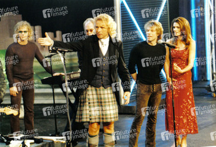 David Bryan, Hugh McDonald, Thomas Gottschalk, Richie Sambora, Jon Bon Jovi, Cindy Crawford