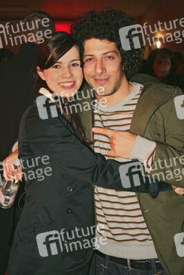 Nora Tschirner, Fahri Ogün Yardim