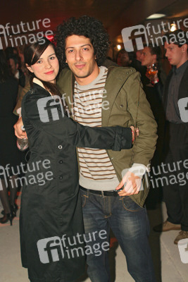 Nora Tschirner, Fahri Ogün Yardim