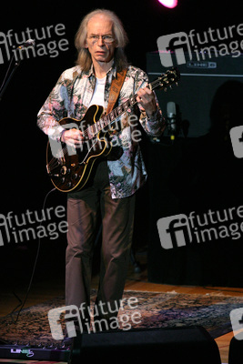 Steve Howe (Yes, GTR, Asia)