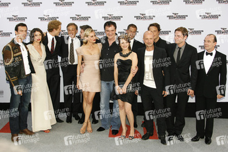 Gedeon Burkhard, Jana Pallaske, Alexander Fehling, Christoph Waltz, Sylvester Groth, Diane Kruger, Quentin Tarantino, Mélanie Laurent, Til Schweiger, Christian Berkel, August Diehl, Daniel Brühl, Martin Wuttke