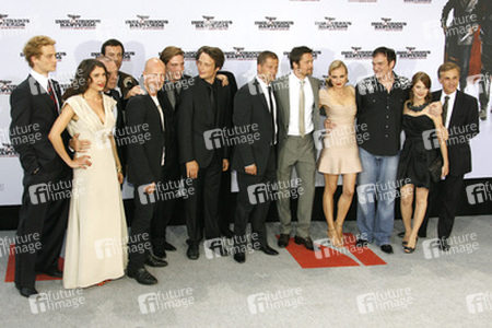 Alexander Fehling, Jana Pallaske, Martin Wuttke, Gedeon Burkhard, Christian Berkel, Daniel Brühl, August Diehl, Til Schweiger, Brad Pitt, Diane Kruger, Quentin Tarantino, Mélanie Laurent, Christoph Waltz