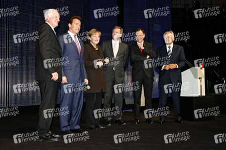 Craig Barrett, Arnold Schwarzenegger, Angela Merkel, Christian Wulff, Stephan Weil, August-Wilhelm Scheer