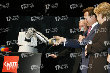 Craig Barrett, Arnold Schwarzenegger, Angela Merkel
