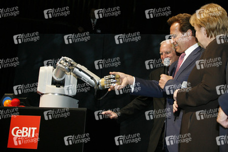 Craig Barrett, Arnold Schwarzenegger, Angela Merkel