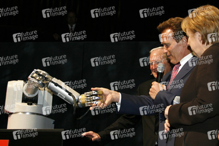 Craig Barrett, Arnold Schwarzenegger, Angela Merkel