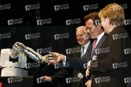 Craig Barrett, Arnold Schwarzenegger, Angela Merkel