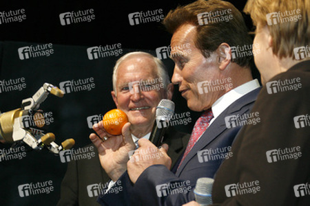 Craig Barrett, Arnold Schwarzenegger