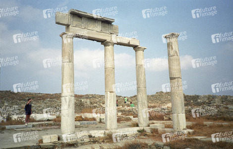 Delos