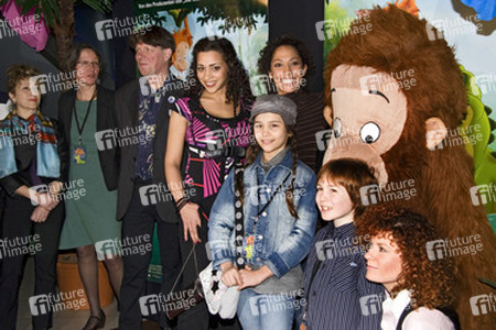 Maya Gräfin Rothkirch, Ute von Münchow-Pohl, Hans de Beer, Lena Beyerling, Sandro Iannotta und die No Angels Nadja Benaissa, Jessica Wahls und Lucy Diakowska