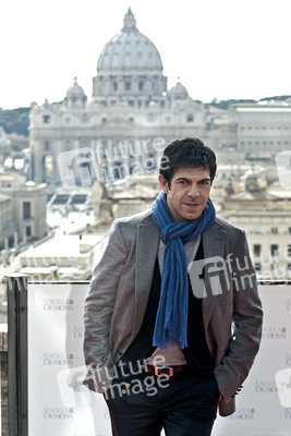 Pierfrancesco Favino