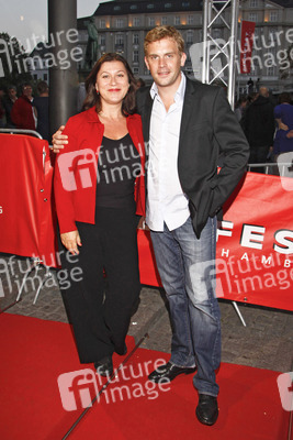 Eva Mattes, Sebastian Bezzel