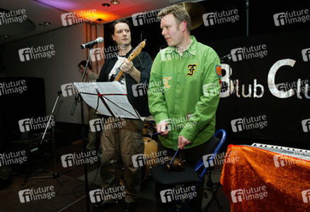 Nico Walser, Wolfgang Grieger