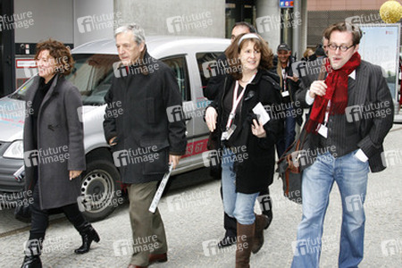 Constantin Costa-Gavras, Uli Hanisch