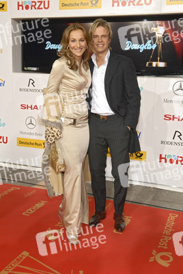 Caroline Beil, Pete Dwojak