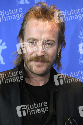 Rhys Ifans