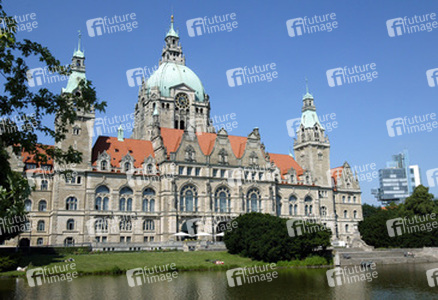 Das neue Rathaus am Maschpark und Nord/LB Turm