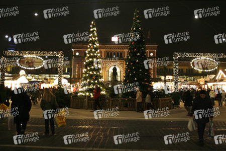 Weihnachtsmarkt auf dem Ernst-August-Platz