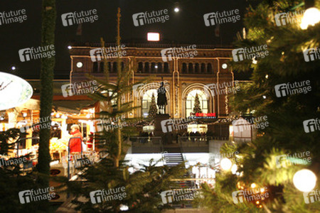 Weihnachtsmarkt auf dem Ernst-August-Platz