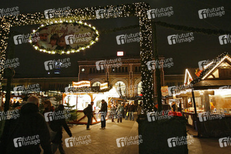 Weihnachtsmarkt auf dem Ernst-August-Platz