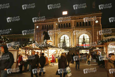 Weihnachtsmarkt auf dem Ernst-August-Platz