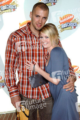 Mark Wilkerson, Melissa Joan Hart