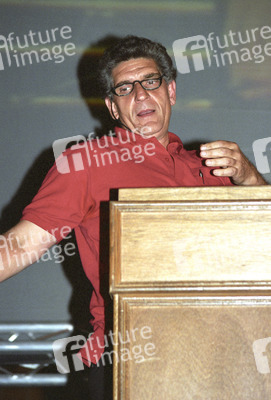 Andreas Katsulas