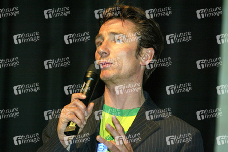 Dominic Keating