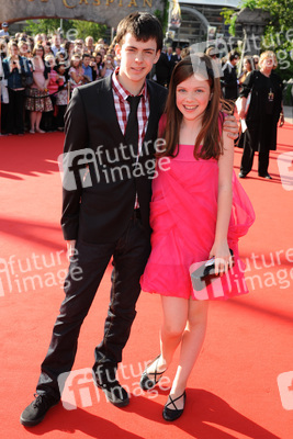 Skandar Keynes, Georgie Henley