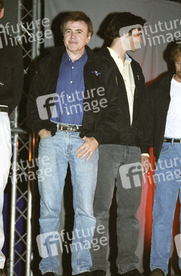Walter Koenig, Jason Carter