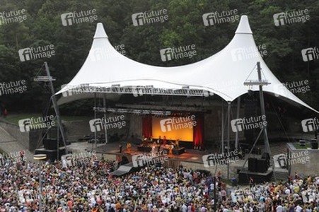 Dieter Thomas Kuhn mit Band